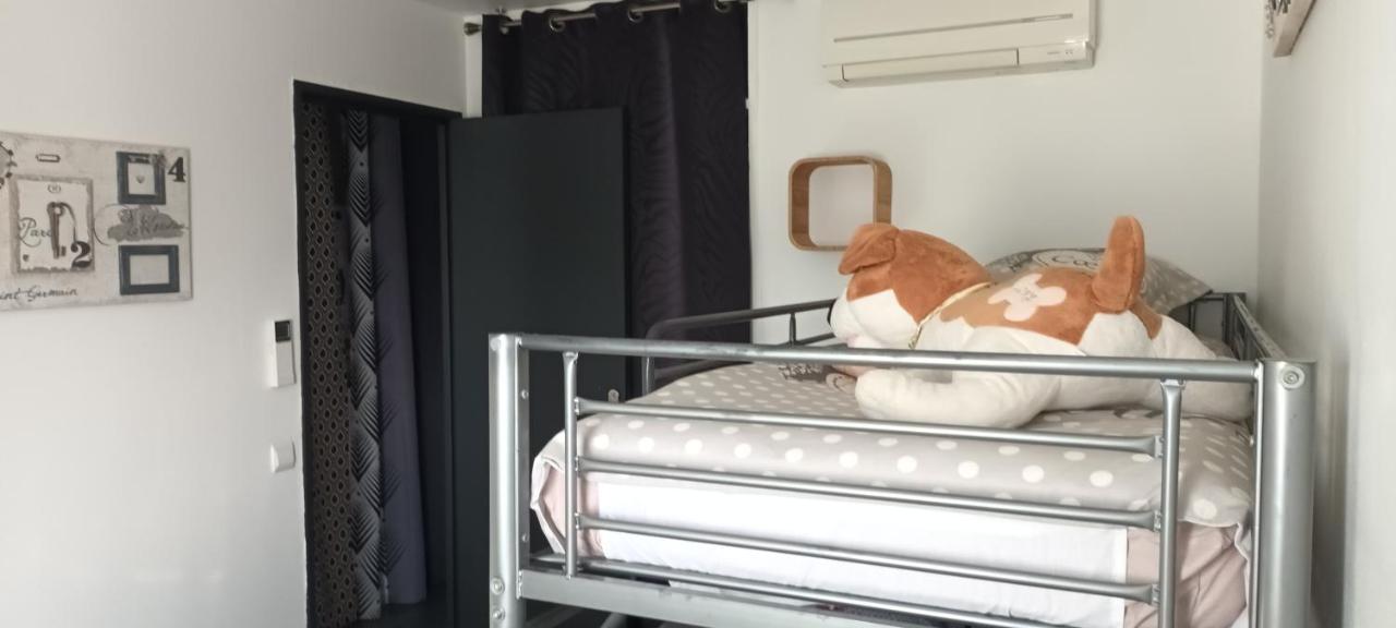 Apartament Le Queirele Le Lavandou Zewnętrze zdjęcie