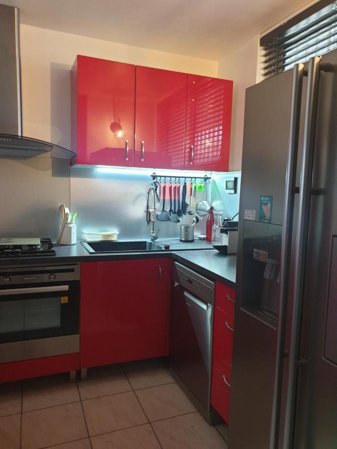 Apartament Le Queirele Le Lavandou Zewnętrze zdjęcie